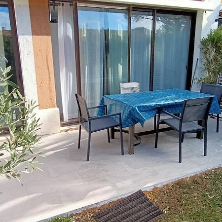 Port Cogolin, T2 Calme Dans Belle Residence, Piscine, Proche St Tropez Luaran gambar